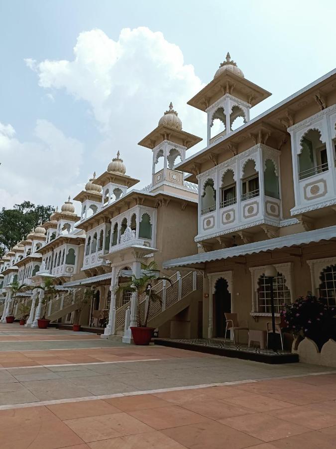 Hotel Gautam Lonavla Zewnętrze zdjęcie