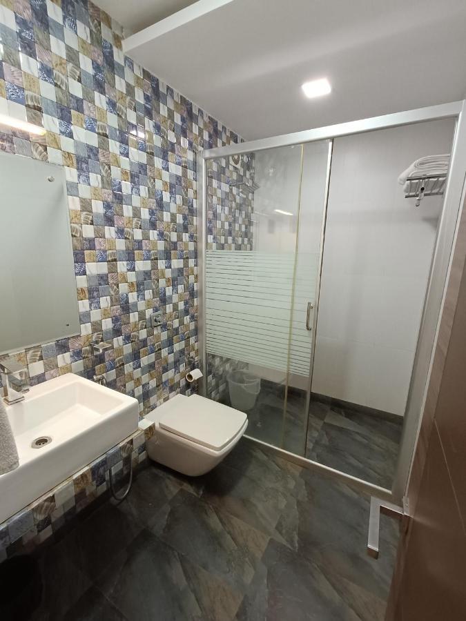 Hotel Gautam Lonavla Zewnętrze zdjęcie