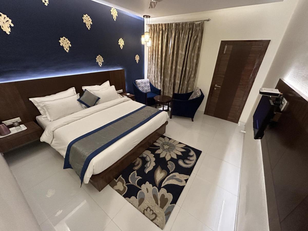 Hotel Gautam Lonavla Zewnętrze zdjęcie