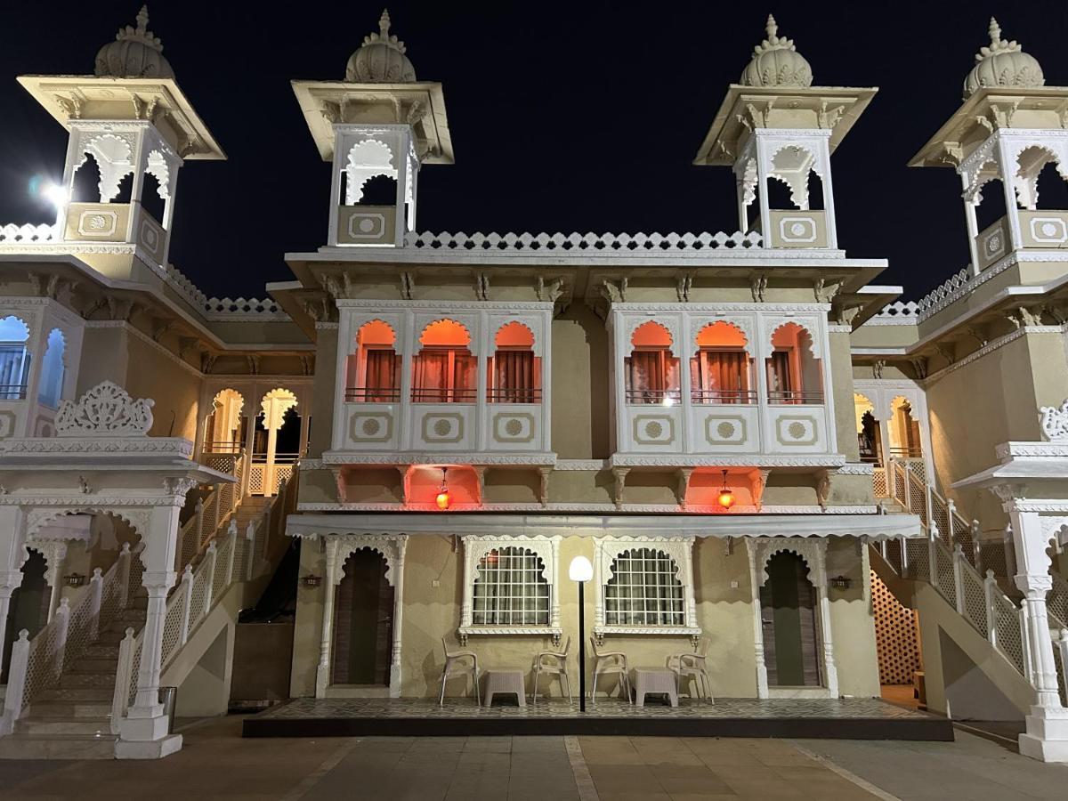 Hotel Gautam Lonavla Zewnętrze zdjęcie