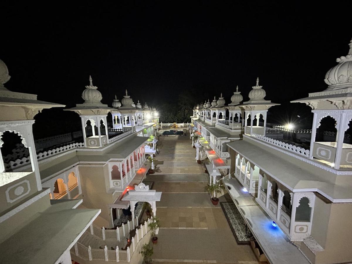 Hotel Gautam Lonavla Zewnętrze zdjęcie
